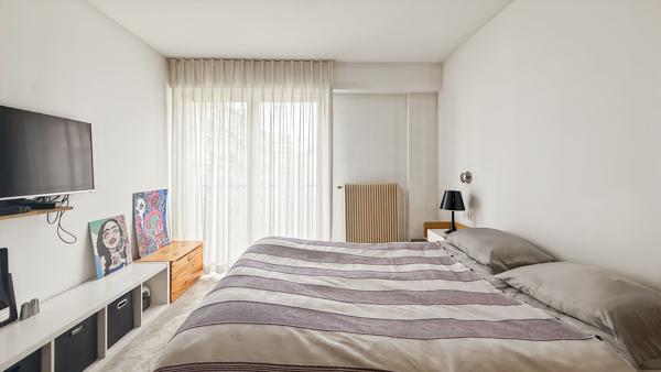 PARIS 16e HENRI HEINE 3 PIÈCES 92 M² 5e ÉTAGE BALCON SUR JARDIN