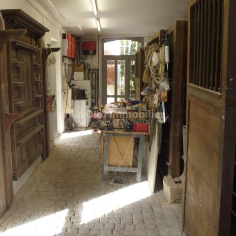 BORDEAUX CHATEAU 830M2 PLUS DEPENDANCES