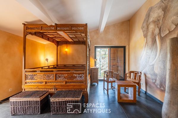 Ancien corps de ferme avec piscine