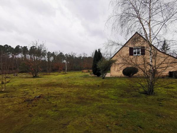 TRES JOLIE PAVILLON SUR 4002 m²