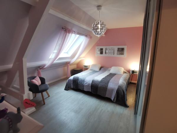 TRES JOLIE PAVILLON SUR 4002 m²