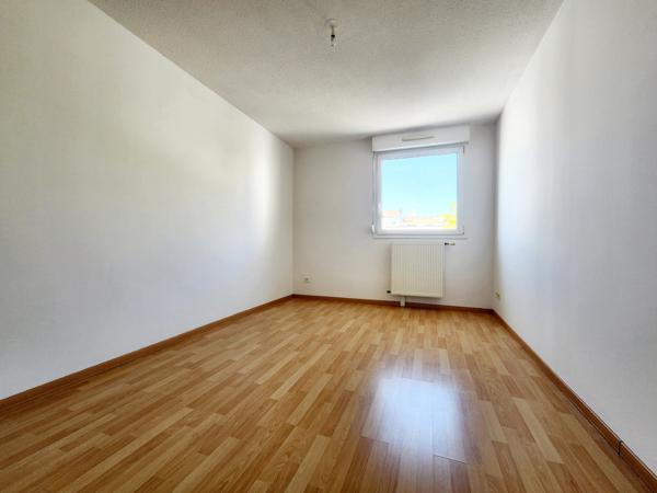 Appartement avec terrasse et garage à 2 mn de la Pépinière