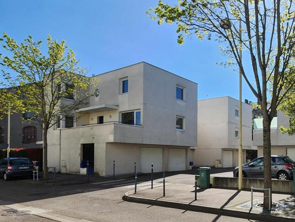Appartement avec terrasse et garage à 2 mn de la Pépinière