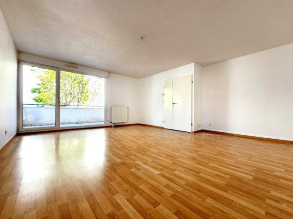 Appartement avec terrasse et garage à 2 mn de la Pépinière