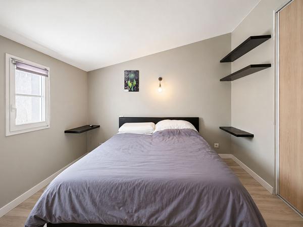 Maison 3 chambres avec piscine ? Quartier résidentiel recherché
