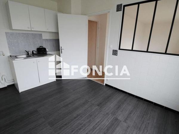 Location Studio 34.42 m² - 3 SQUARE DU NOZEROY Maurepas 78310