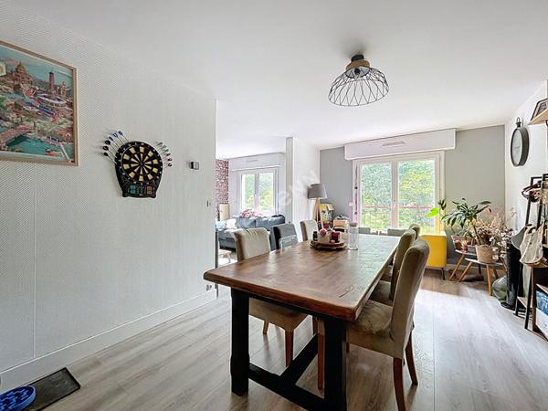 A vendre : Appartement 3 chambres 93m² avec cave et parkings à Rezé secteur Mairie de Rezé