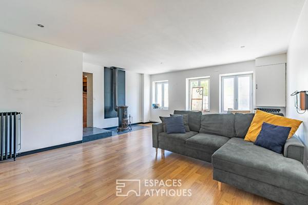 Maison familiale avec jardin et dépendances aménagées