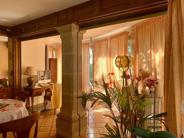 VILLA ENSUES LA REDONNE