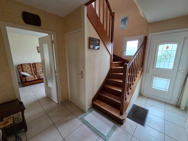 Maison à LA ROCHE-DERRIEN, 22450 - 5 pièces 96m²