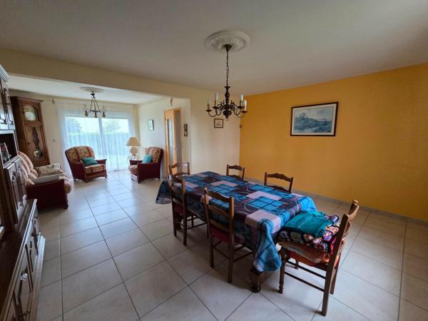 Maison à LA ROCHE-DERRIEN, 22450 - 5 pièces 96m²