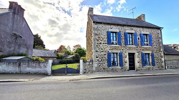 Charmante maison en pierre- centre de Lanvollon