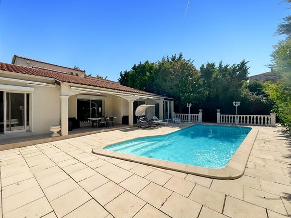 En Exclusivité Maison Allauch 13190 5 pièces de 213 m2 sur une parcelle de 1000m2 Allauch 13190