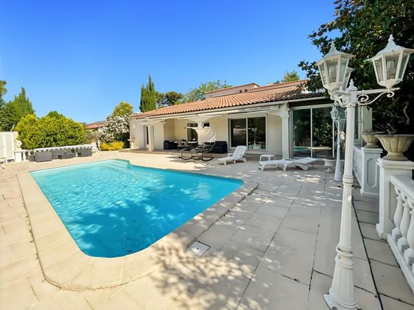 En Exclusivité Maison Allauch 13190 5 pièces de 213 m2 sur une parcelle de 1000m2 Allauch 13190