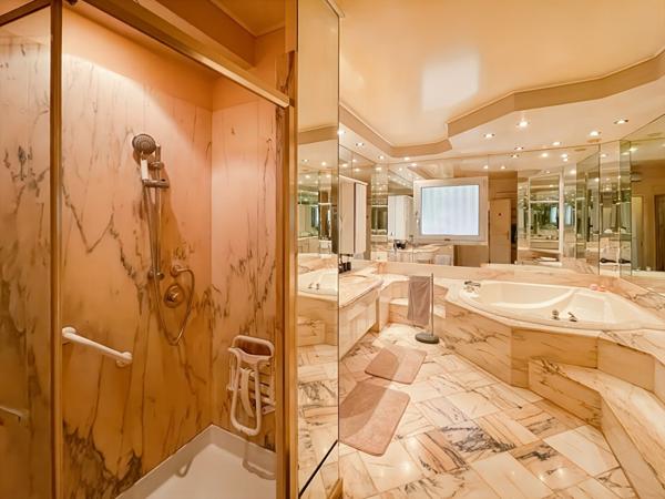 En Exclusivité Maison Allauch 13190 5 pièces de 213 m2 sur une parcelle de 1000m2 Allauch 13190