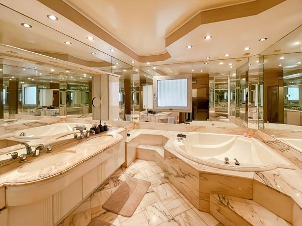 En Exclusivité Maison Allauch 13190 5 pièces de 213 m2 sur une parcelle de 1000m2 Allauch 13190