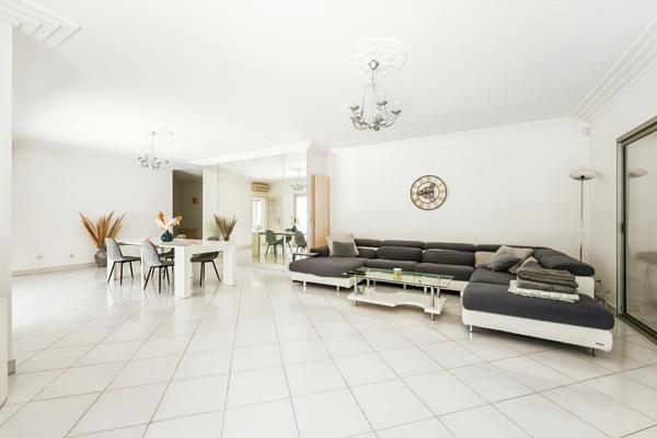 En Exclusivité Maison Allauch 13190 5 pièces de 213 m2 sur une parcelle de 1000m2 Allauch 13190