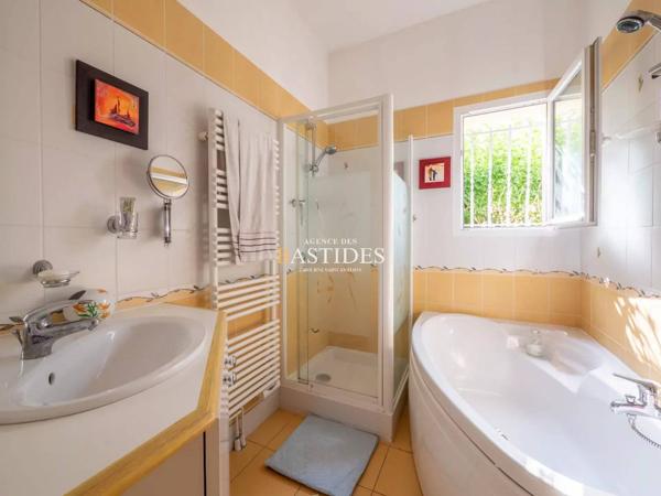 Libourne - Echoppe 2ch, garage et joli jardin