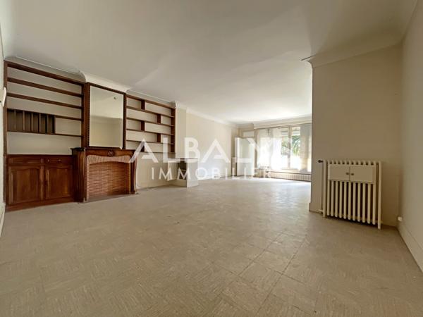 Immeuble 370 m²