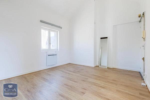 Appartement à louer 1 pièce 23.65m² Tours (37000)