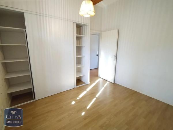 Appartement à louer 2 pièces 46.61m² Mios (33380)