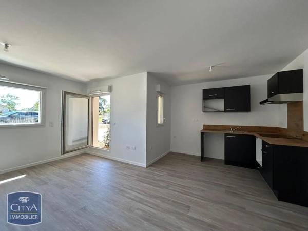 Appartement à louer 3 pièces 63.6m² Chartres (28000)