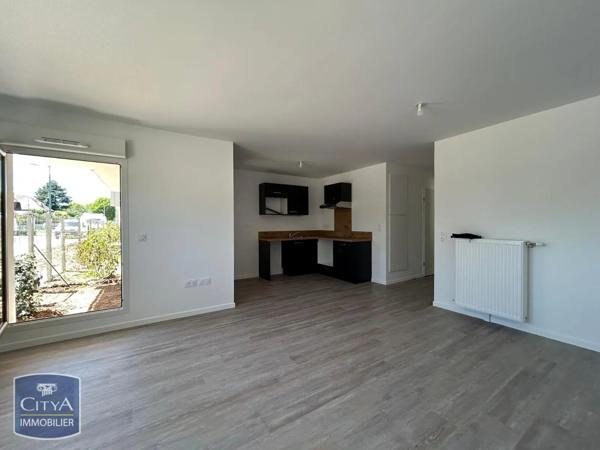 Appartement à louer 3 pièces 63.6m² Chartres (28000)