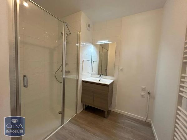 Appartement à louer 3 pièces 63.6m² Chartres (28000)