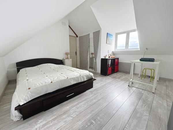 Ancien corps de ferme rénové – 5 Chambres – charme et potentiel à Mesnils-sur-Iton