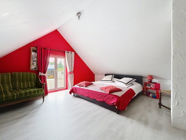 Ancien corps de ferme rénové – 5 Chambres – charme et potentiel à Mesnils-sur-Iton