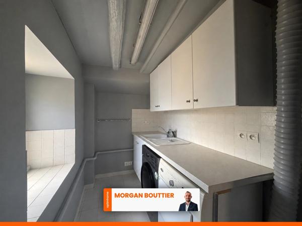 Propriété de caractère avec piscine, T2 indépendant, studio et près de 4 hectares à NOYANT-VILLAGES (49)