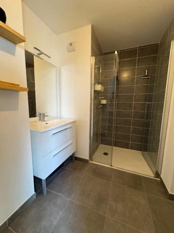 Appartement Angers de 3 pièces de 65 m² avec un box,Terrasse.