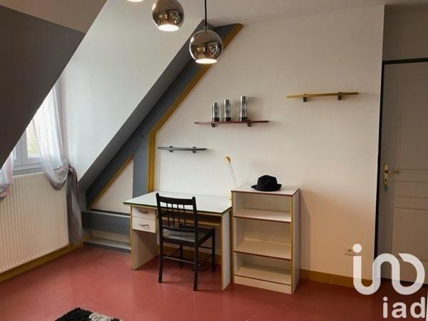 Maison traditionnelle 7 pièces de 200 m² à Chaingy (45380)