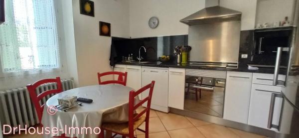 Immeuble à vendre 10 pièces de 195 m²