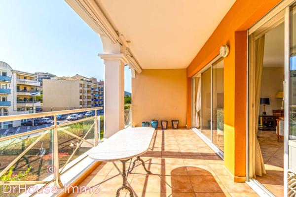 Appartement à vendre 3 pièces de 105 m²