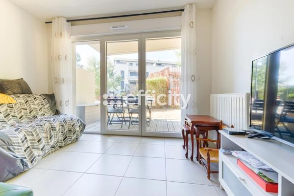 Appartement
         2 pièces
        - 45 m² Exclusivité 187 000 € *
