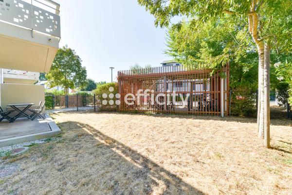 Appartement
         2 pièces
        - 45 m² Exclusivité 187 000 € *