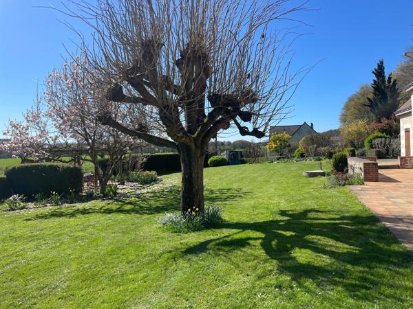 Maison de caractère 1900 , pleine de charme, dans le vouvrillon.