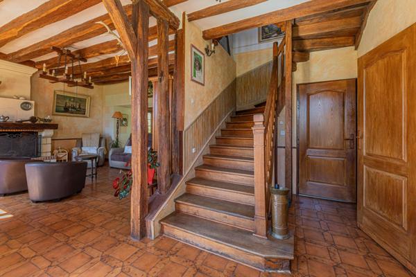 Maison de caractère 1900 , pleine de charme, dans le vouvrillon.