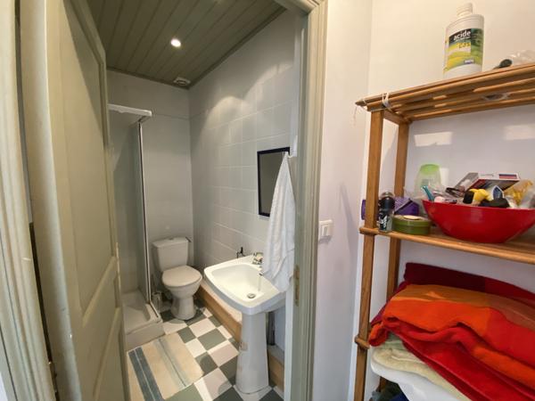 Tournon-d'Agenais (47370) Tournon d'Agenais Maison en pierre au village avec 3 chambres et une cour jardin attenante