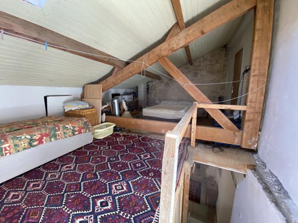 Tournon-d'Agenais (47370) Tournon d'Agenais Maison en pierre au village avec 3 chambres et une cour jardin attenante