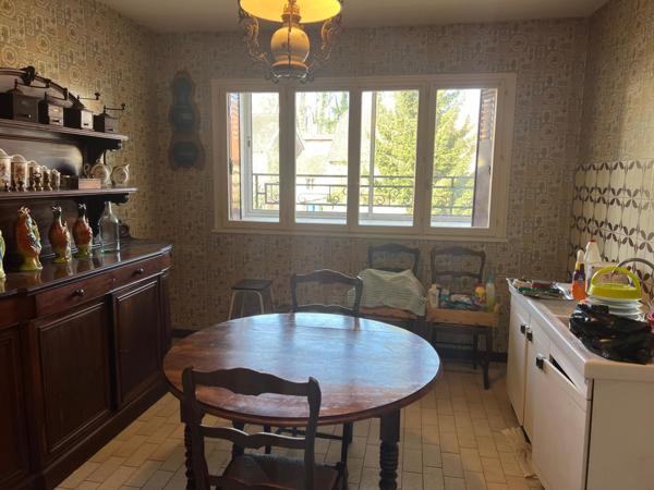 Maison de 112 m2, 3 chambres, garage et terrain.