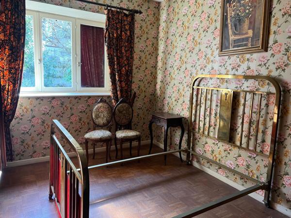 Maison de 112 m2, 3 chambres, garage et terrain.