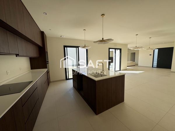 PAVILLON PLAIN PIED 3 CHAMBRES DONT UNE SUITE PARENTALE ET GARAGE A NIORT !