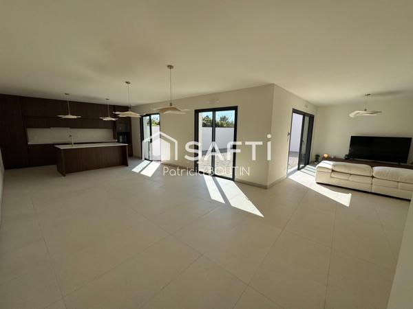 PAVILLON PLAIN PIED 3 CHAMBRES DONT UNE SUITE PARENTALE ET GARAGE A NIORT !