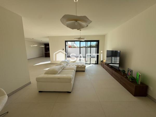 PAVILLON PLAIN PIED 3 CHAMBRES DONT UNE SUITE PARENTALE ET GARAGE A NIORT !