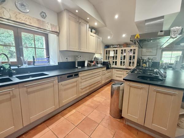 Bourg-de-Visa (82190) BOURG DE VISA Superbe Maison Quercynoise en Pierre avec Maison d’Amis, Appartement, Piscine