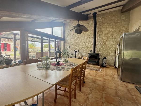 Bourg-de-Visa (82190) BOURG DE VISA Superbe Maison Quercynoise en Pierre avec Maison d’Amis, Appartement, Piscine