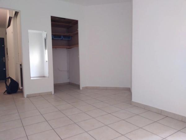 Vente                                                      Appartement
                        
                     2 pièces                      53 m2                     à Perpignan