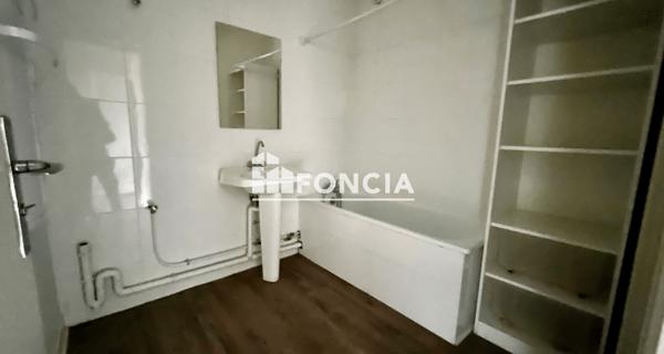 Location Appartement 3 pièces 68.8 m² - Bourgoin-jallieu 38300